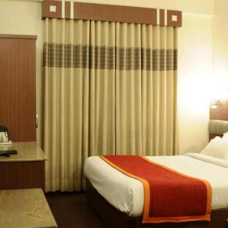 Hotel Aroma Classic ジャイプール エクステリア 写真